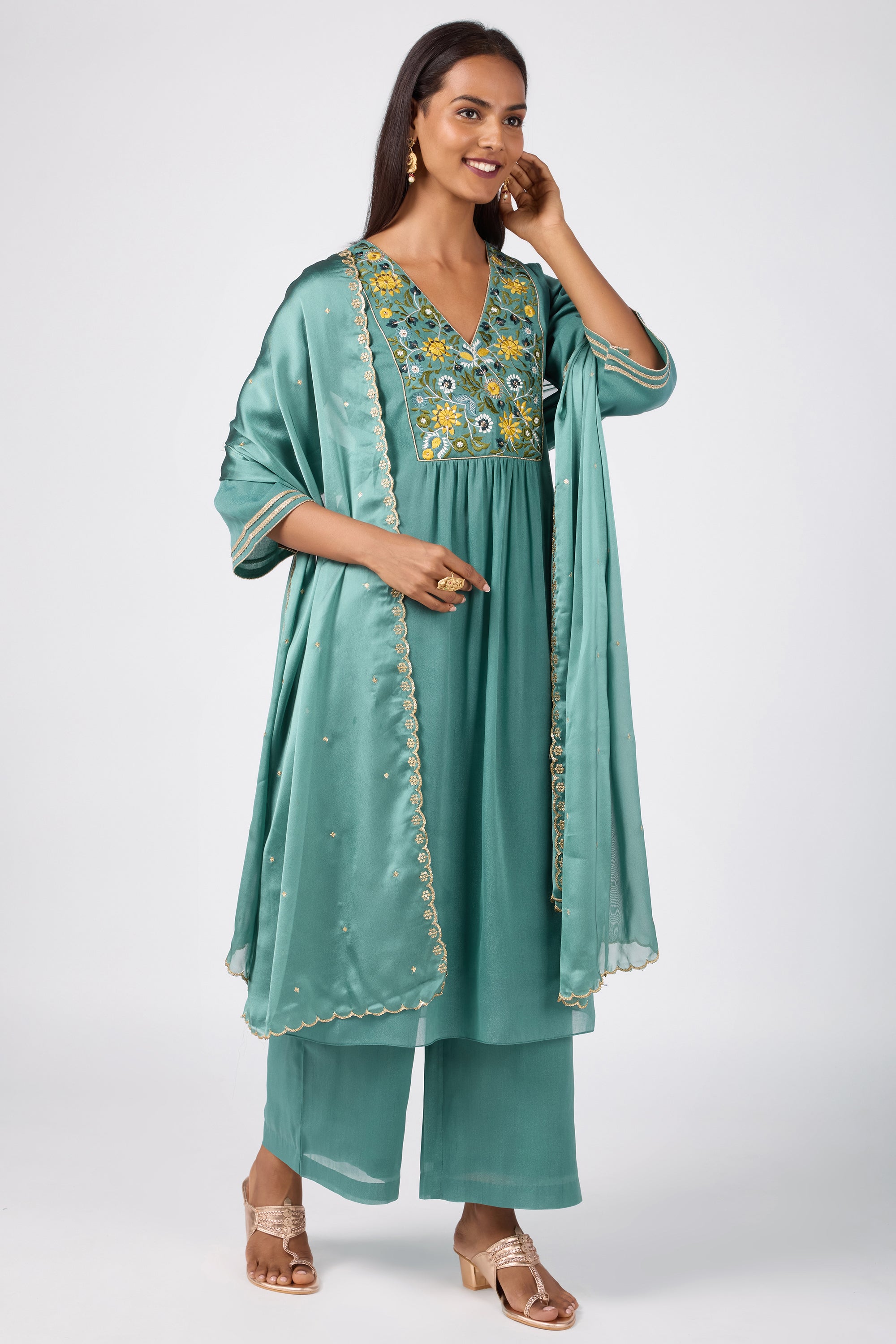 SALWAR KURTA DUPATTA (SKD)