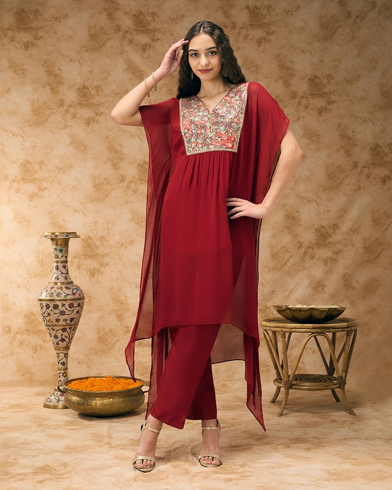 Embroidered yoke kaftan set - Red