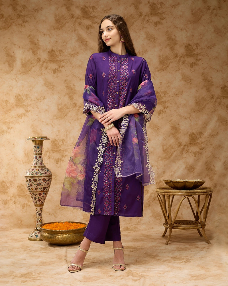 A-line embroidered kurta set - Purple