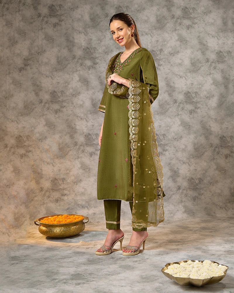 A-line embroidered kurta set - Lime