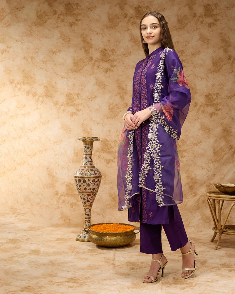 A-line embroidered kurta set - Purple