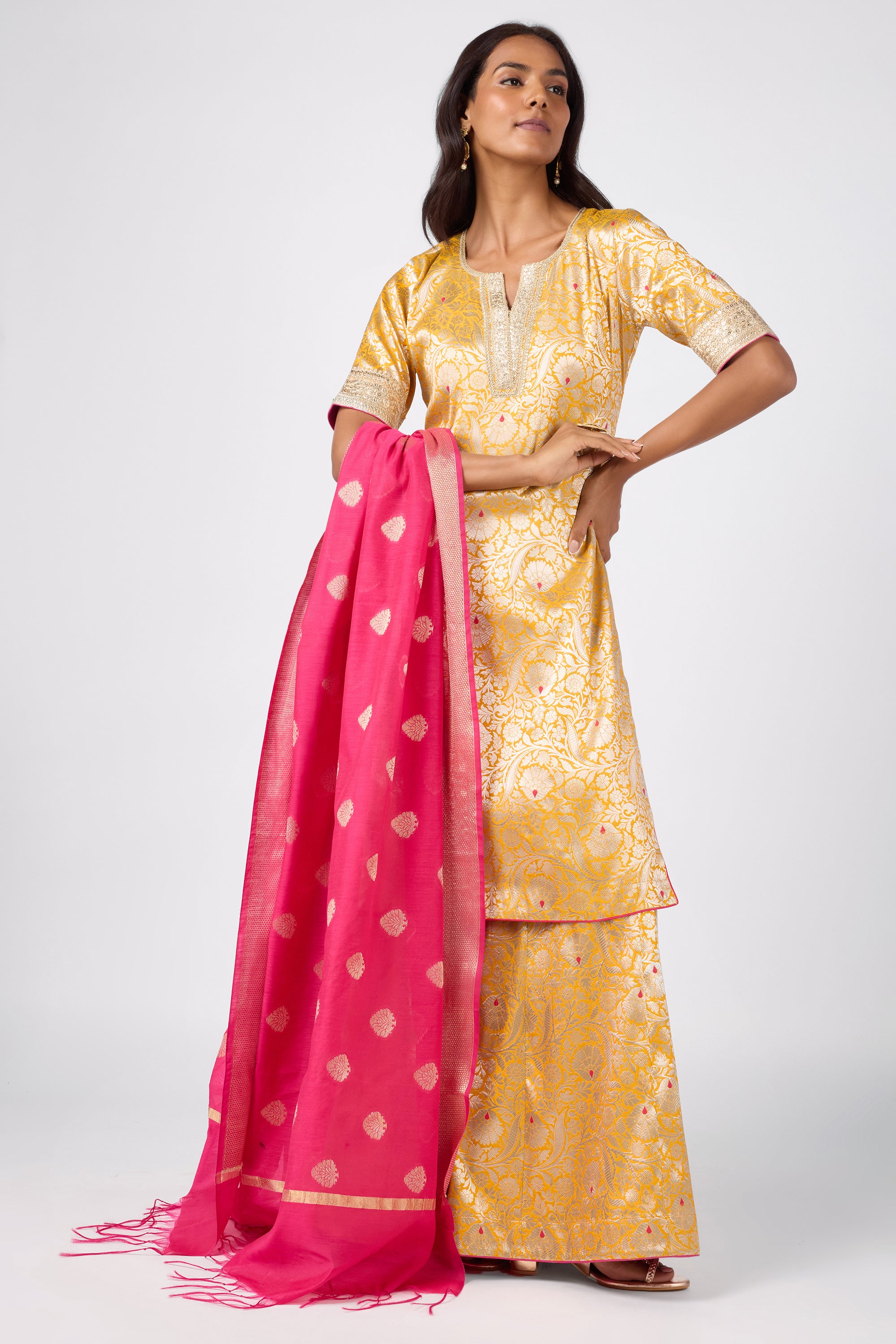 SALWAR KURTA DUPATTA (SKD)