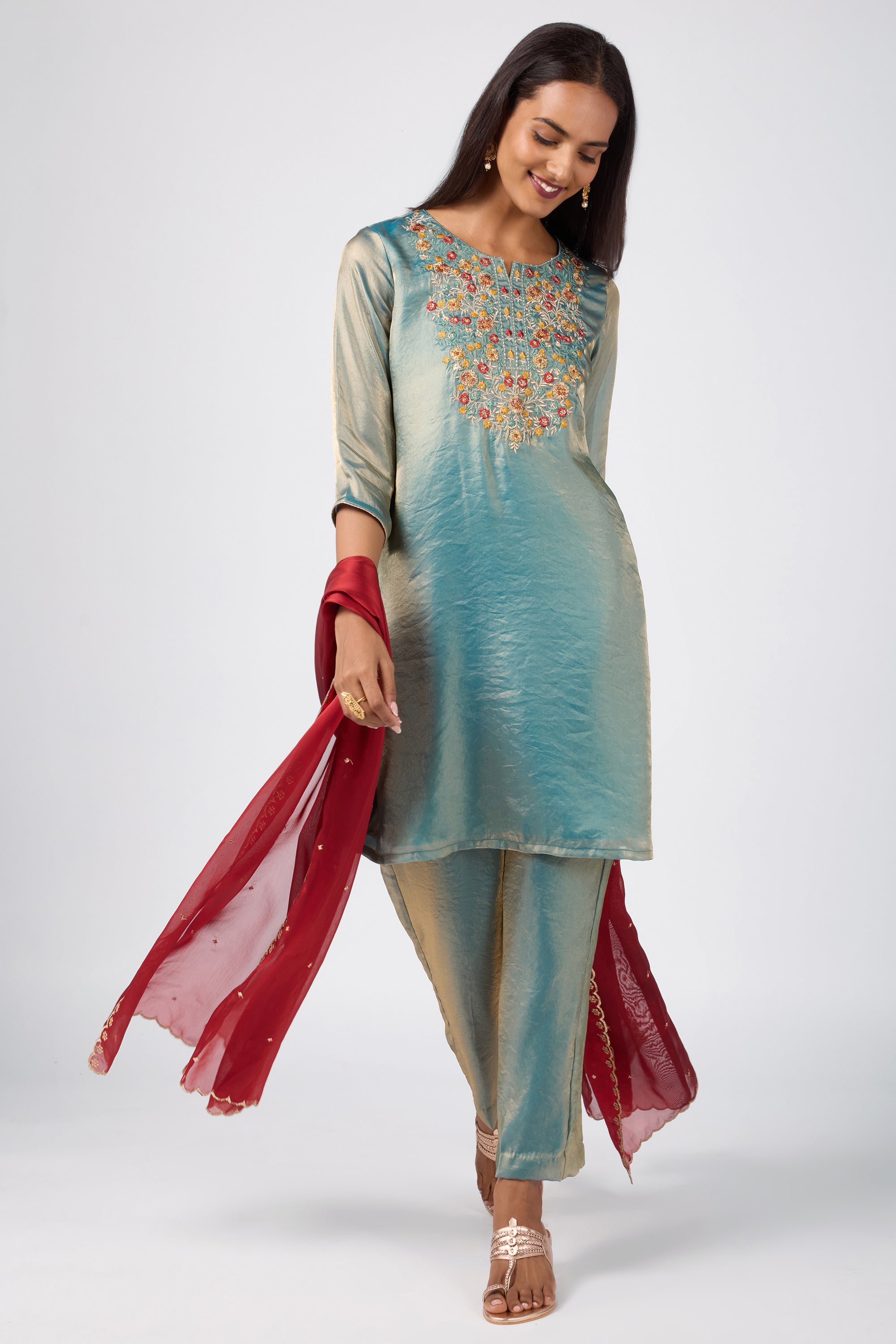 SALWAR KURTA DUPATTA (SKD)